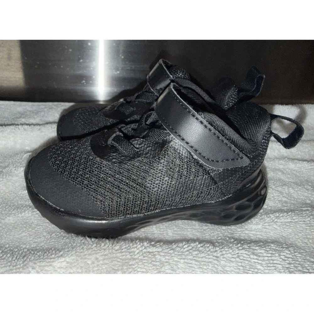 Nike Revolution 6 Baby Boy's Athletic Shoes Size 4C‎ Black